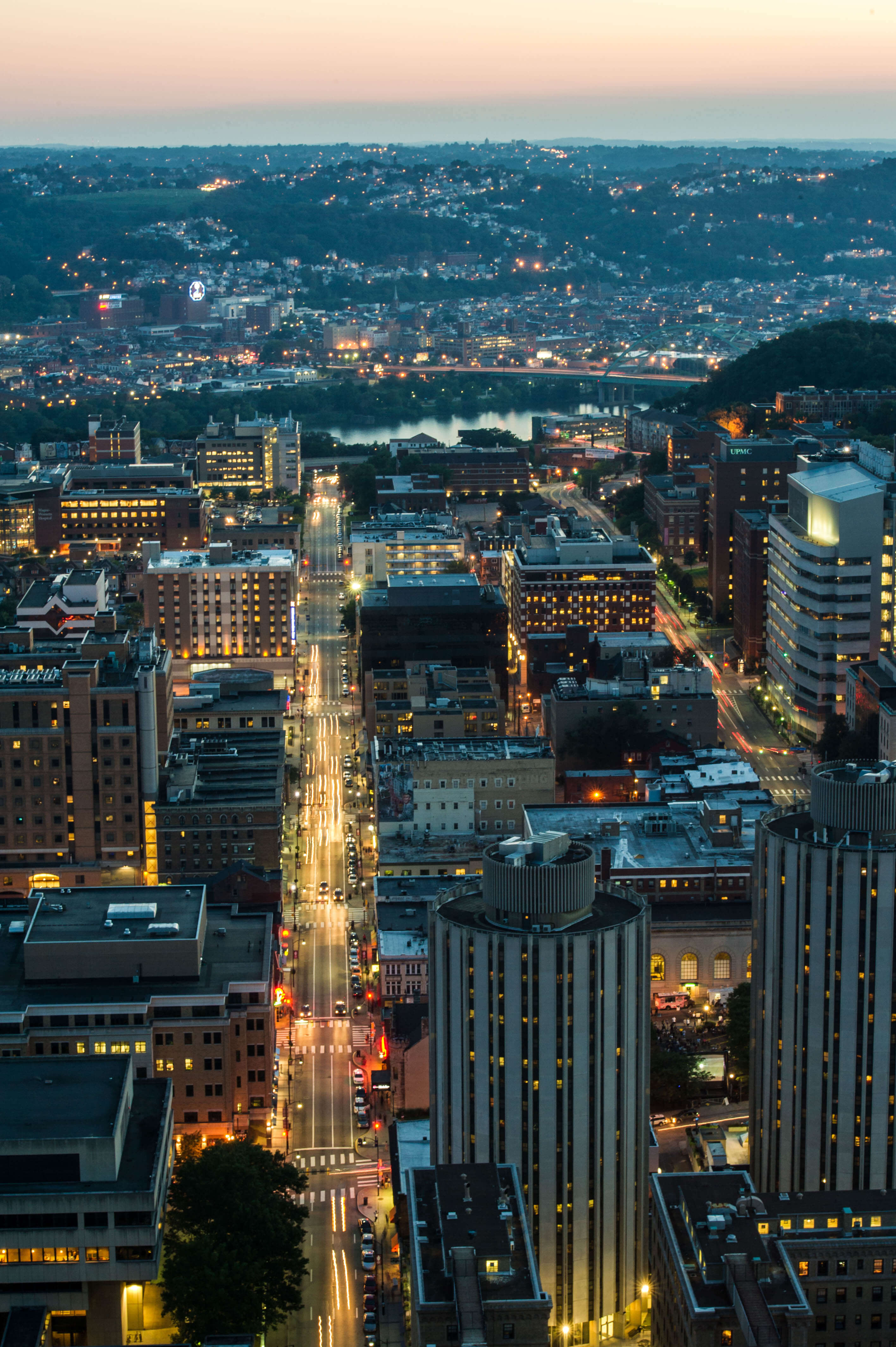 a night time view of Oakland.